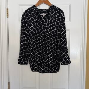 Woman's Hobbs London Maeva Black and Ivory V neck Long Sleeve Blouse US 2 UK 6